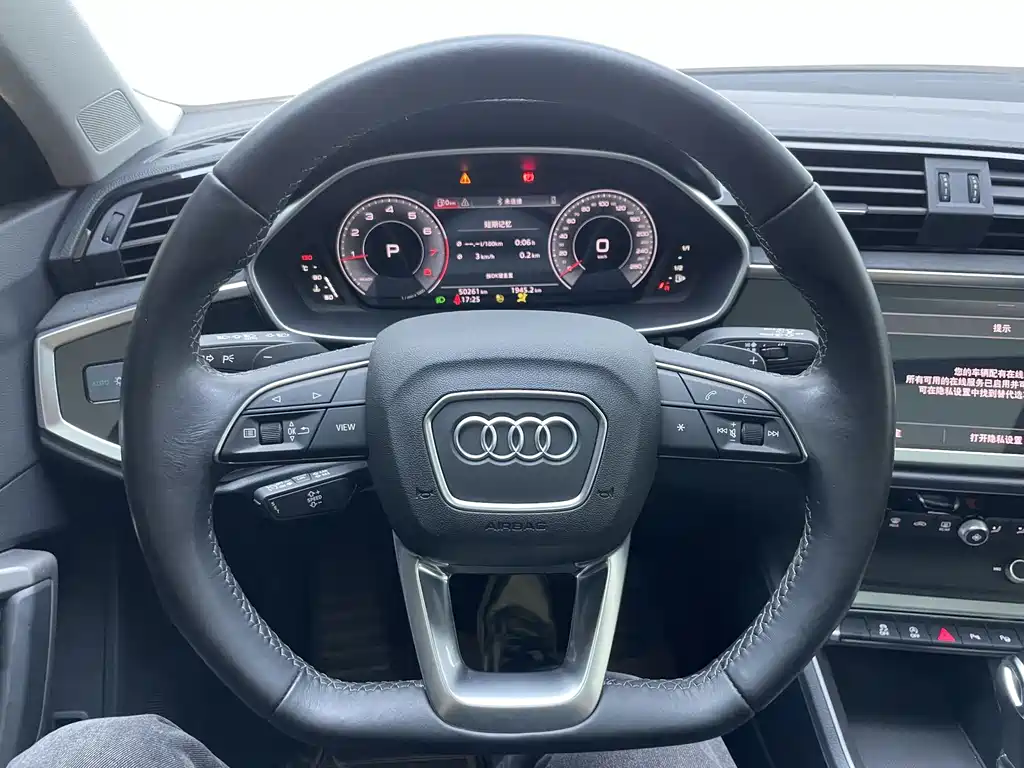 Audi Q3 2022 — фото 21