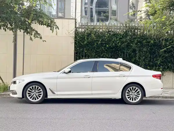 BMW 5 Series 2019