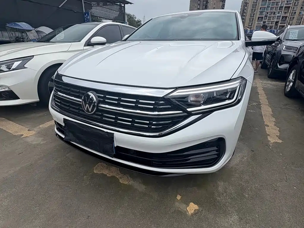Volkswagen Sagitar 2023
