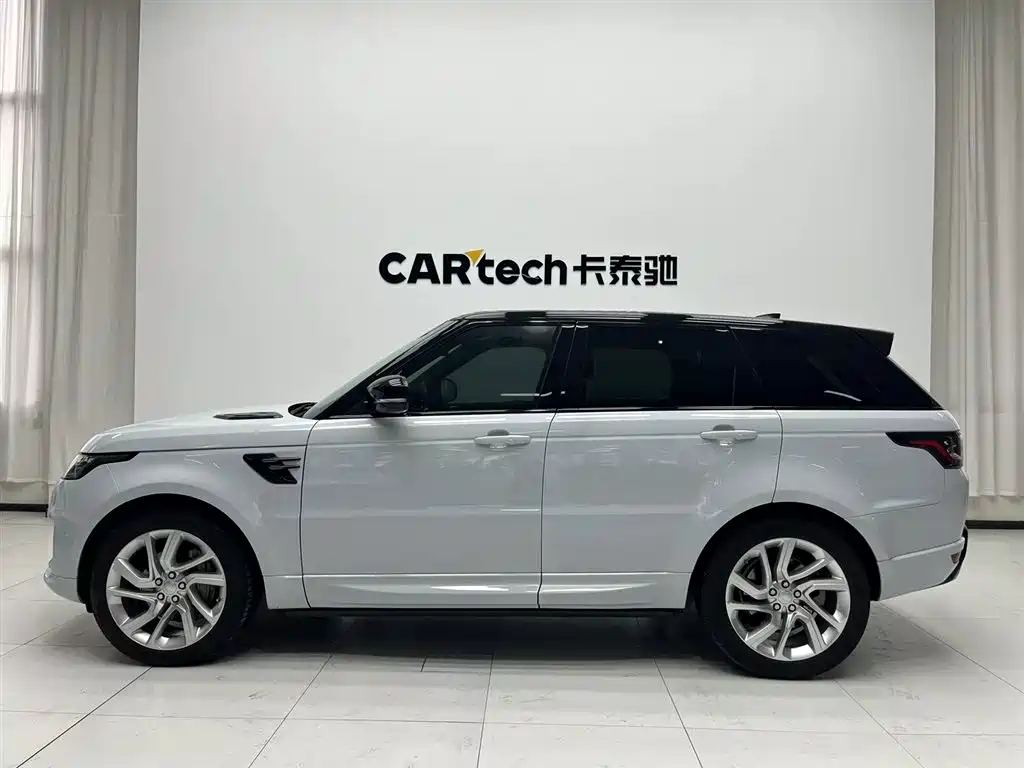 Land Rover Sport 2018 — фото 18
