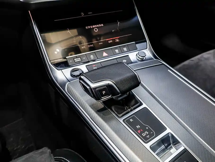 Audi A7L 2024 — фото 18