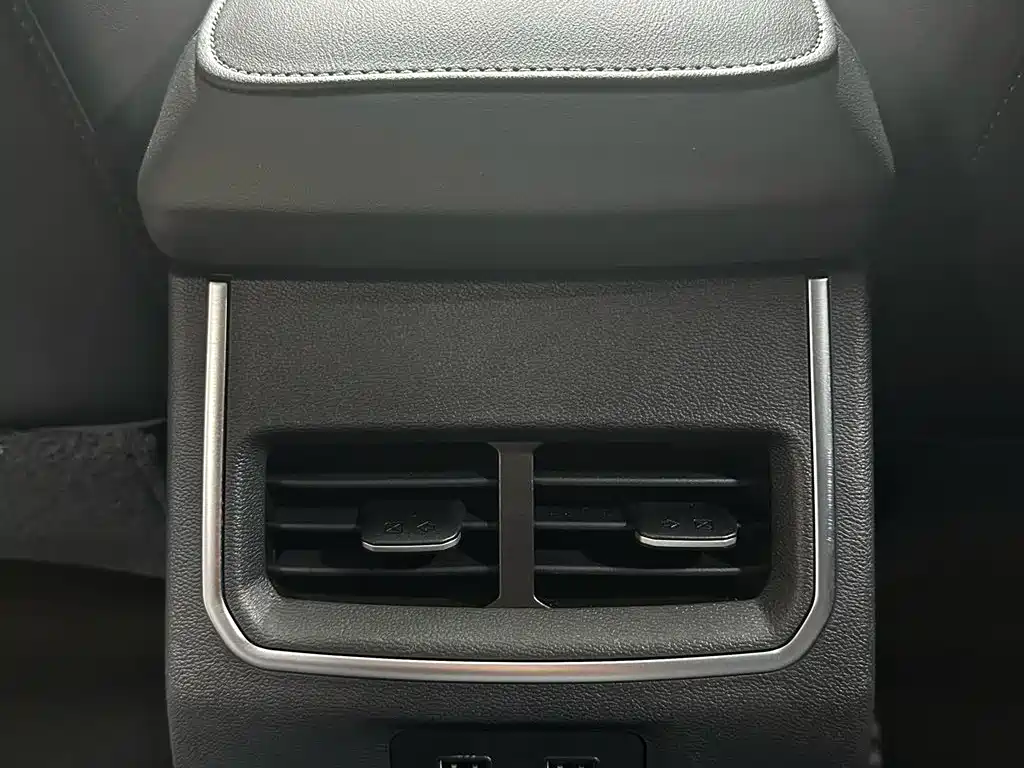 Haval H6 2023 — фото 16