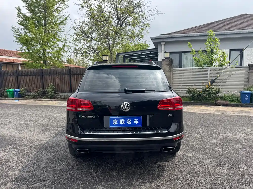 Volkswagen Touareg 2017 — фото 13