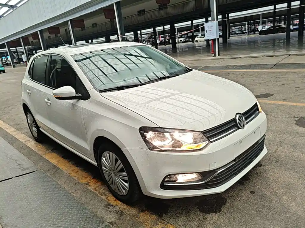Volkswagen Polo 2016