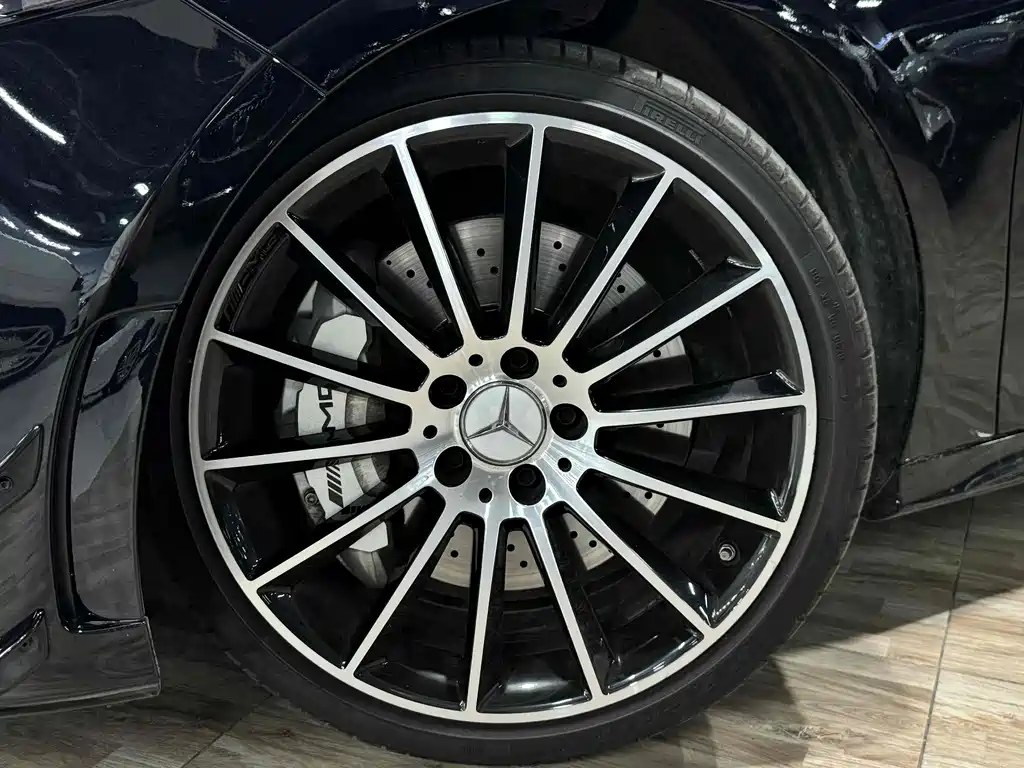 Mercedes-Benz A-Class AMG 2023 — фото 18