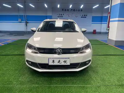Volkswagen Sagitar 2014