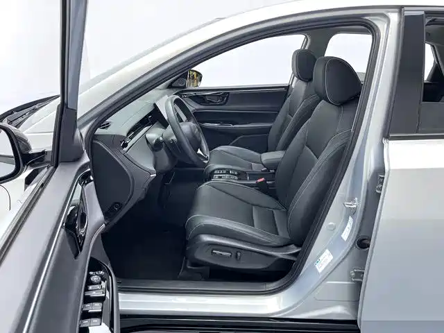 Honda e:NP2 2024 — фото 12