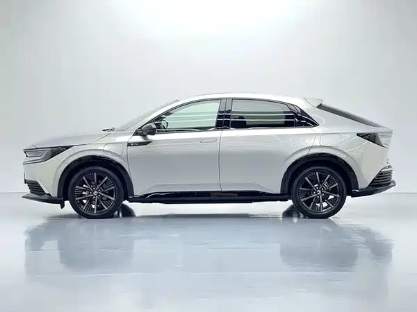 Honda e:NP2 2024