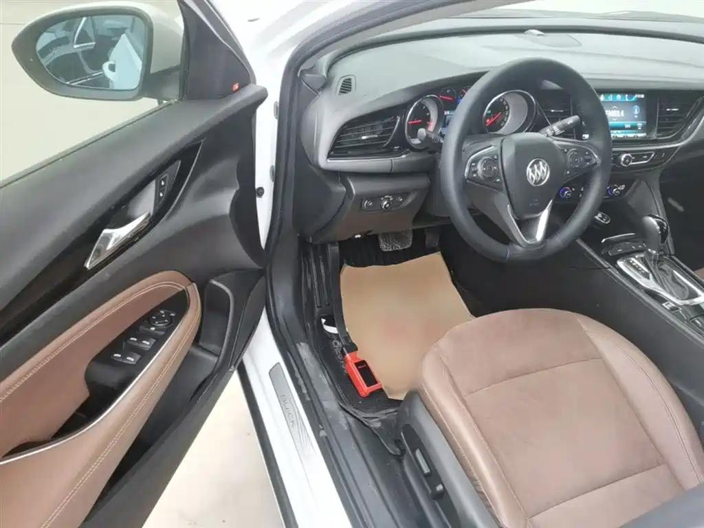 Buick Regal 2020 — фото 16