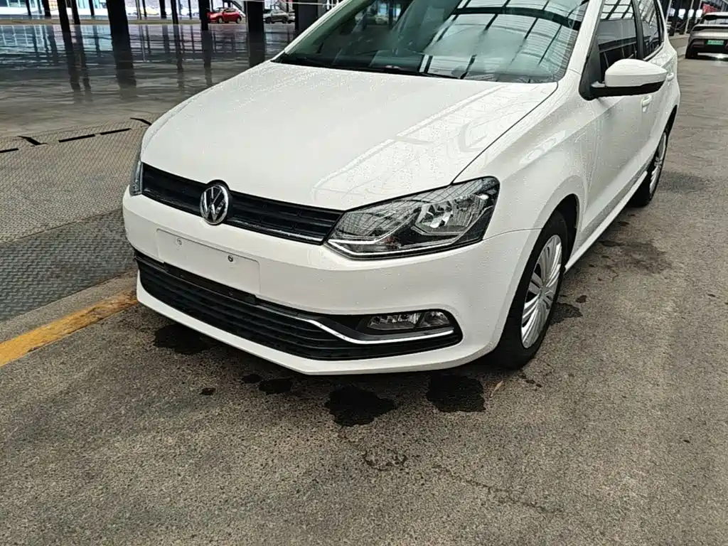 Volkswagen Polo 2016 — фото 24