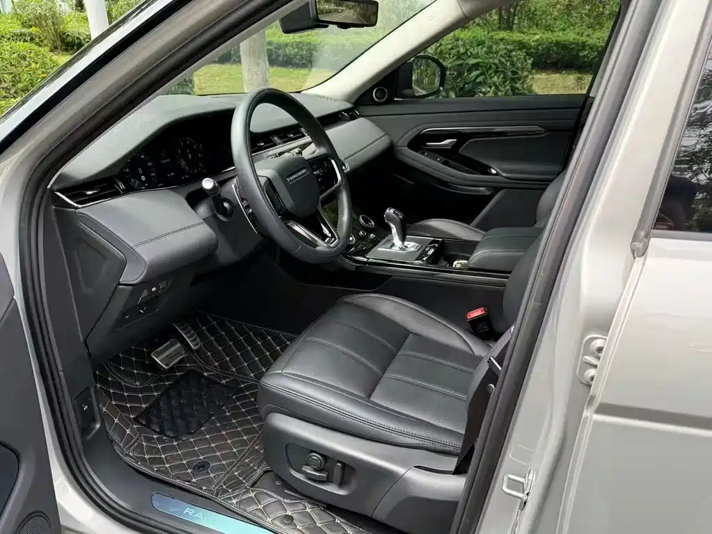 Land Rover Evoque 2023