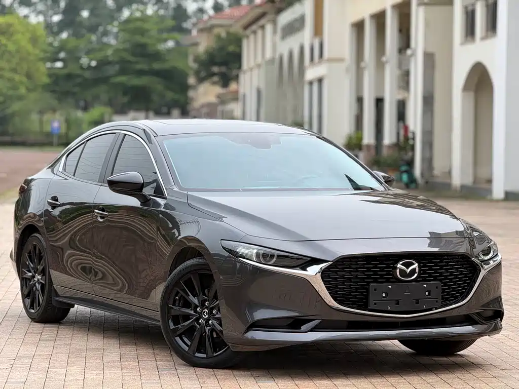 Mazda 3 Axela 2024