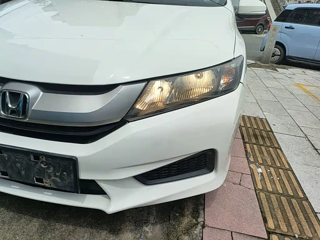 Honda City 2016 — фото 24