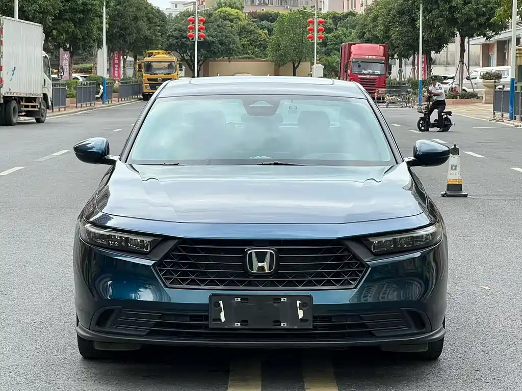 Honda Accord 2023 — фото 2