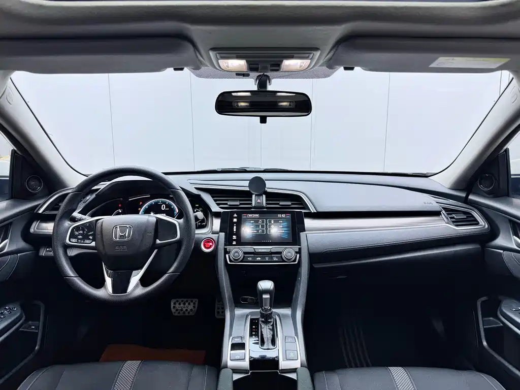 Honda Civic 2019 — фото 16