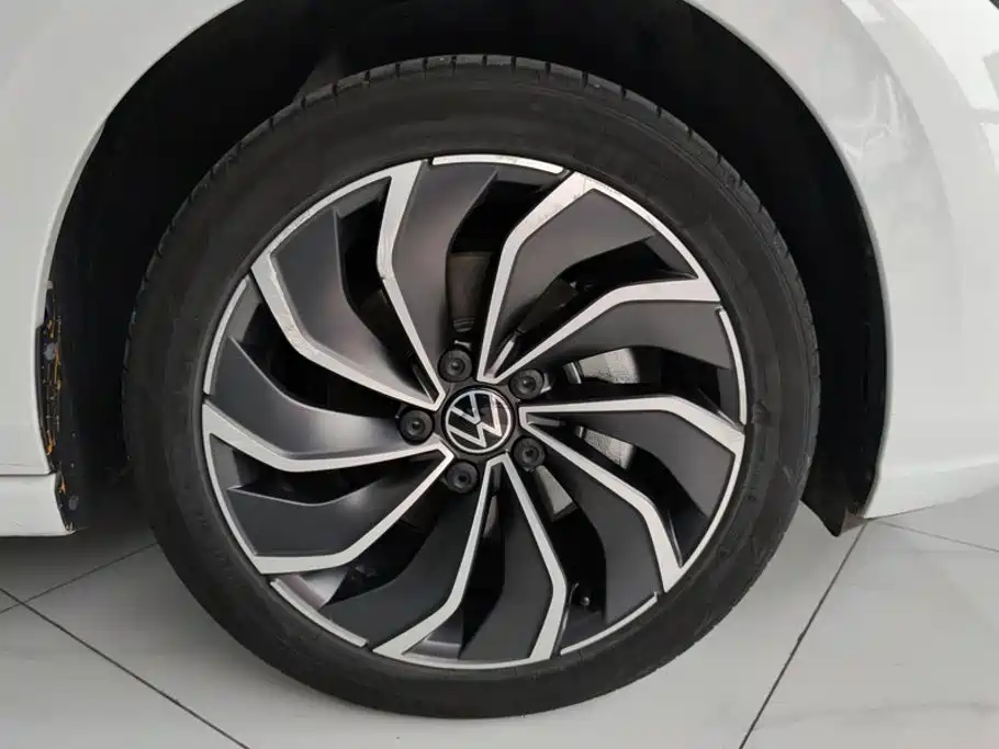 Volkswagen Golf 2022