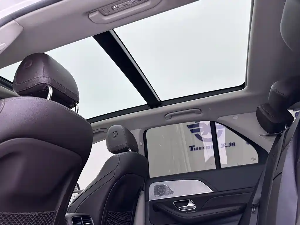 Mercedes-Benz GLE 2020 — фото 15