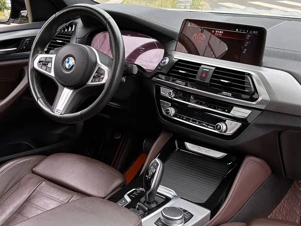 BMW X4 2021 — фото 11
