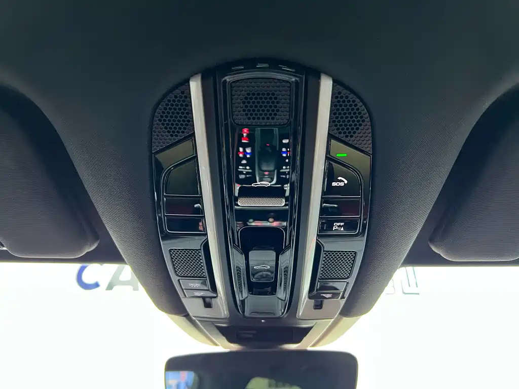 Porsche Cayenne 2021 — фото 25