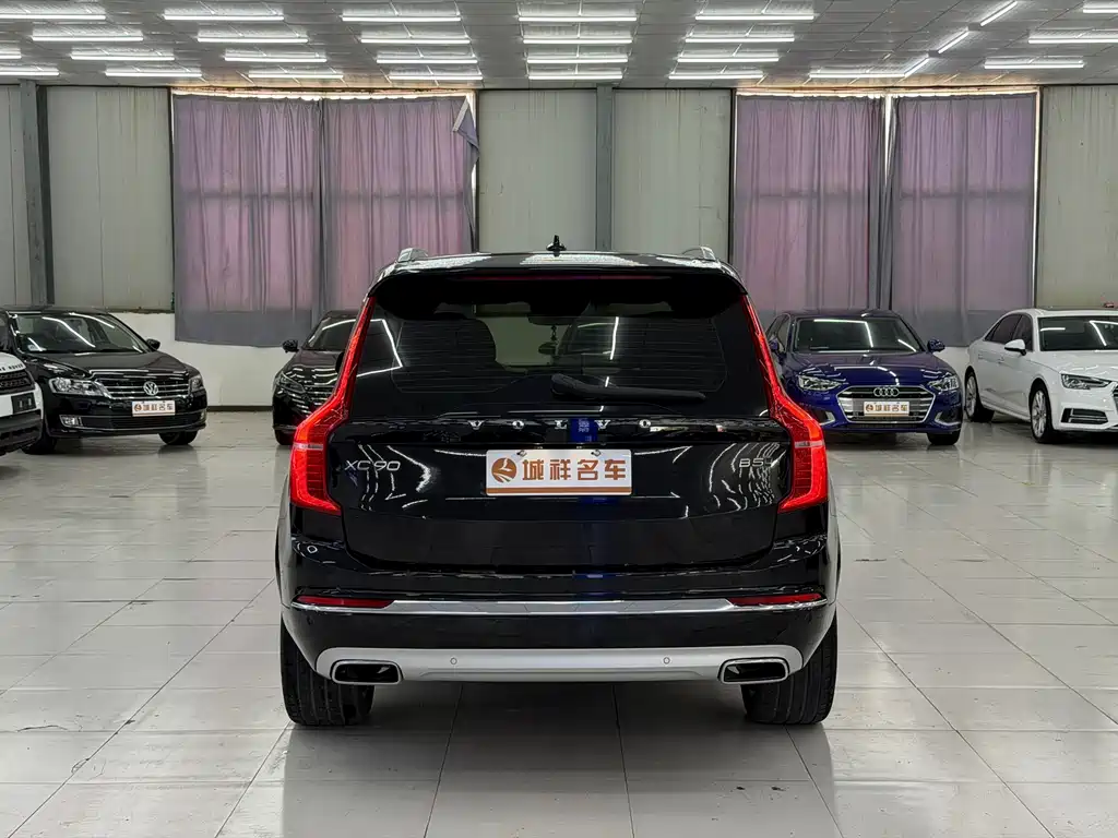 Volvo XC90 2020 — фото 9