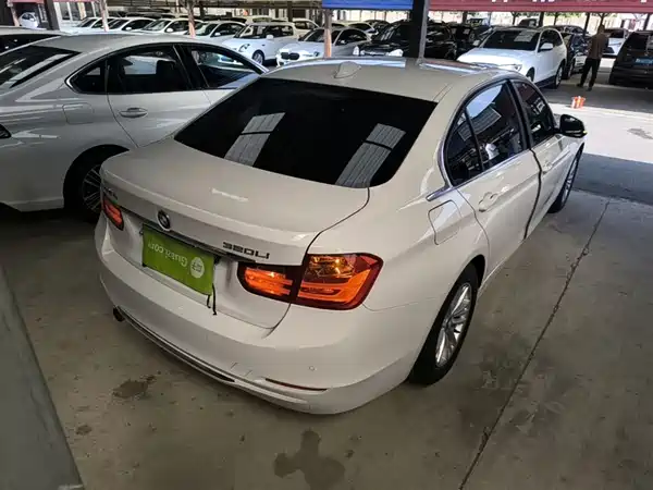 BMW 3 Series 2015