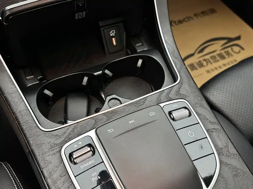Mercedes-Benz C-Class 2019 — фото 17
