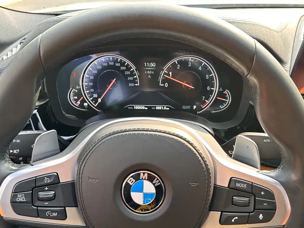 BMW 5 Series 2018 — фото 6