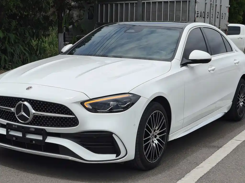 Mercedes-Benz C-Class 2023 — фото 1