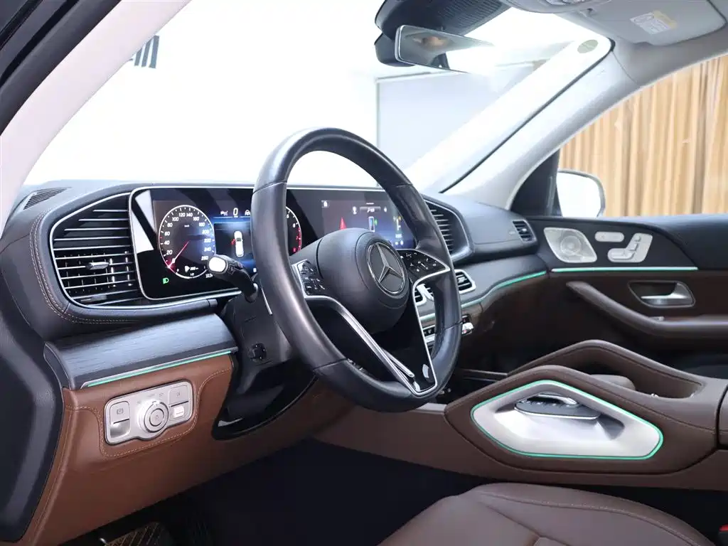 Mercedes-Benz GLE 2023 — фото 11