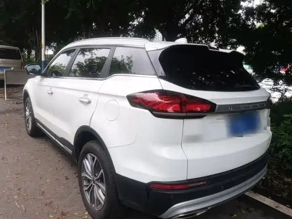 Geely Boyue 2021