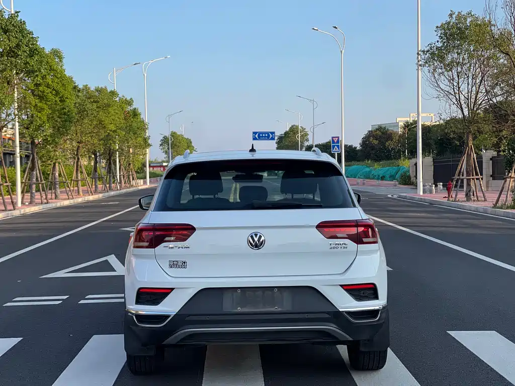 Volkswagen T-Roc 2019 — фото 8