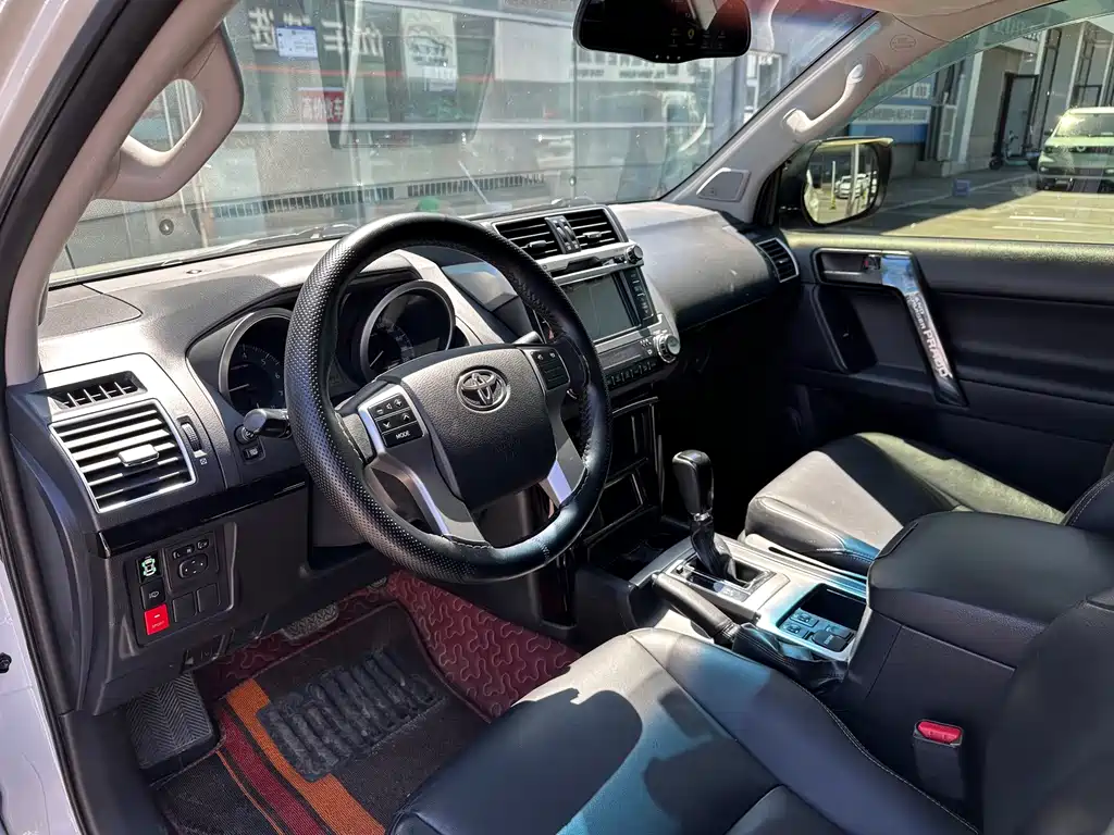 Toyota Prado 2017 — фото 12