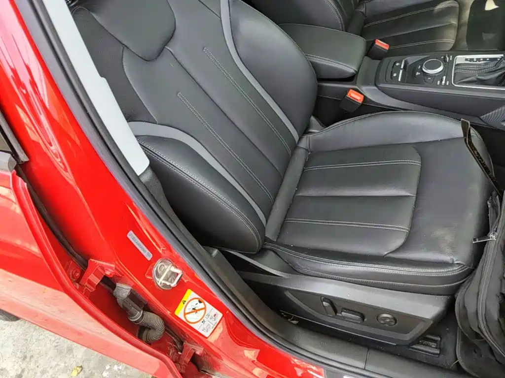Audi Q2L 2022 — фото 25