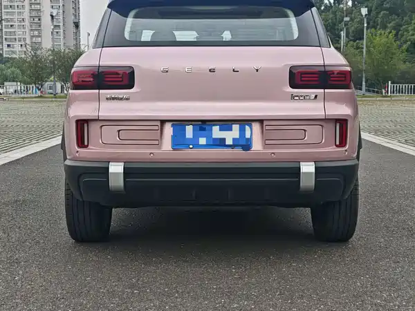 Geely ICON 2023