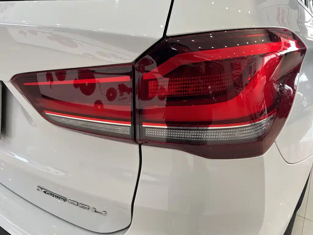 BMW X1 2021 — фото 12