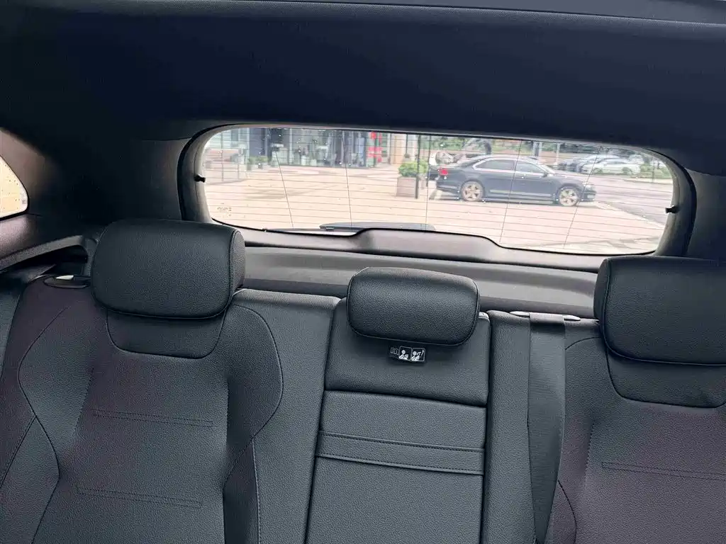 Mercedes-Benz GLA 2023 — фото 32