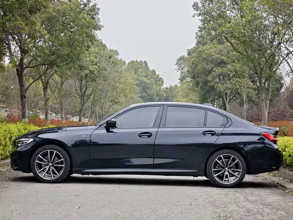 BMW 3 Series 2021