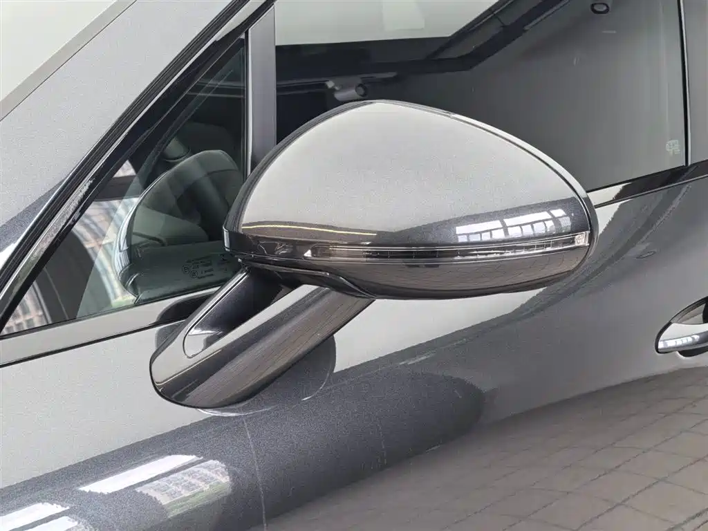 Porsche Macan 2023 — фото 11