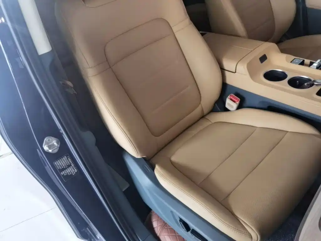 GAC Trumpchi E8 PHEV 2024 — фото 16
