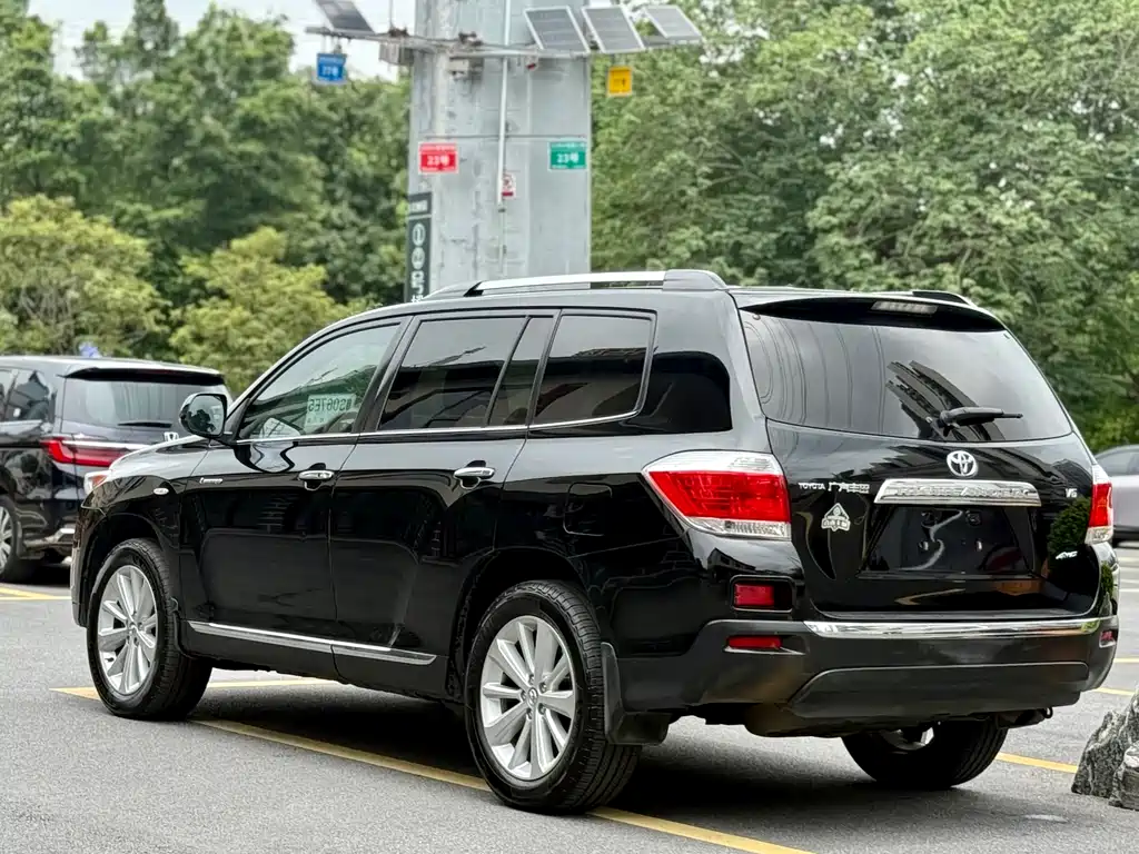Toyota Highlander 2013