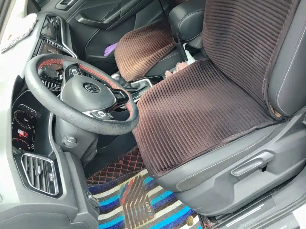 Volkswagen T-Roc 2021 — фото 12