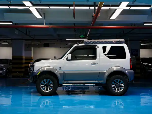 Suzuki Jimny 2015