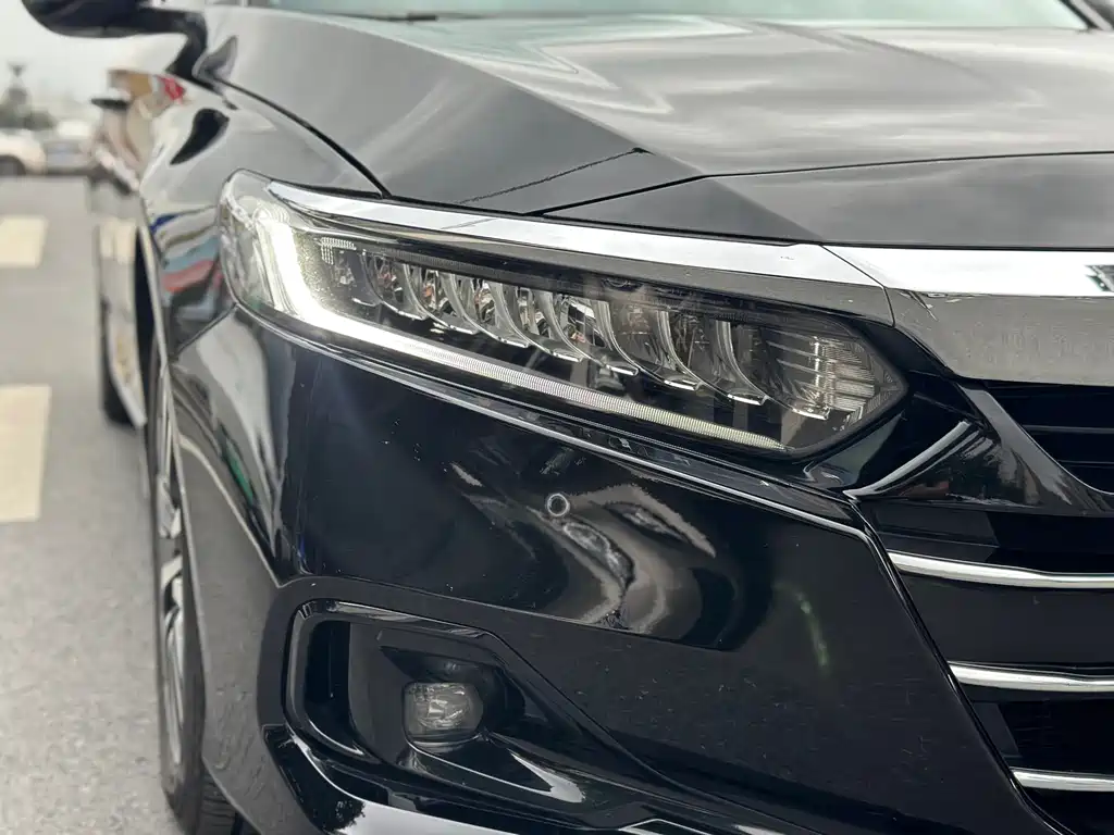 Honda Accord 2022 — фото 19