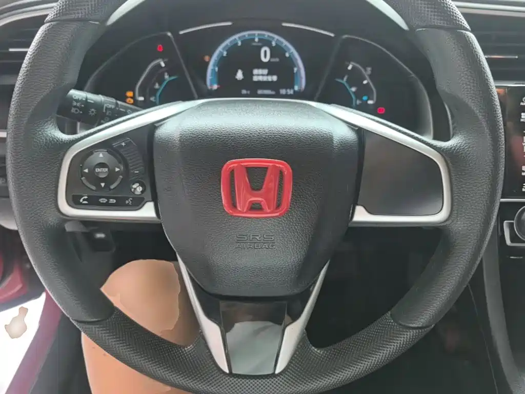 Honda Civic 2018 — фото 11