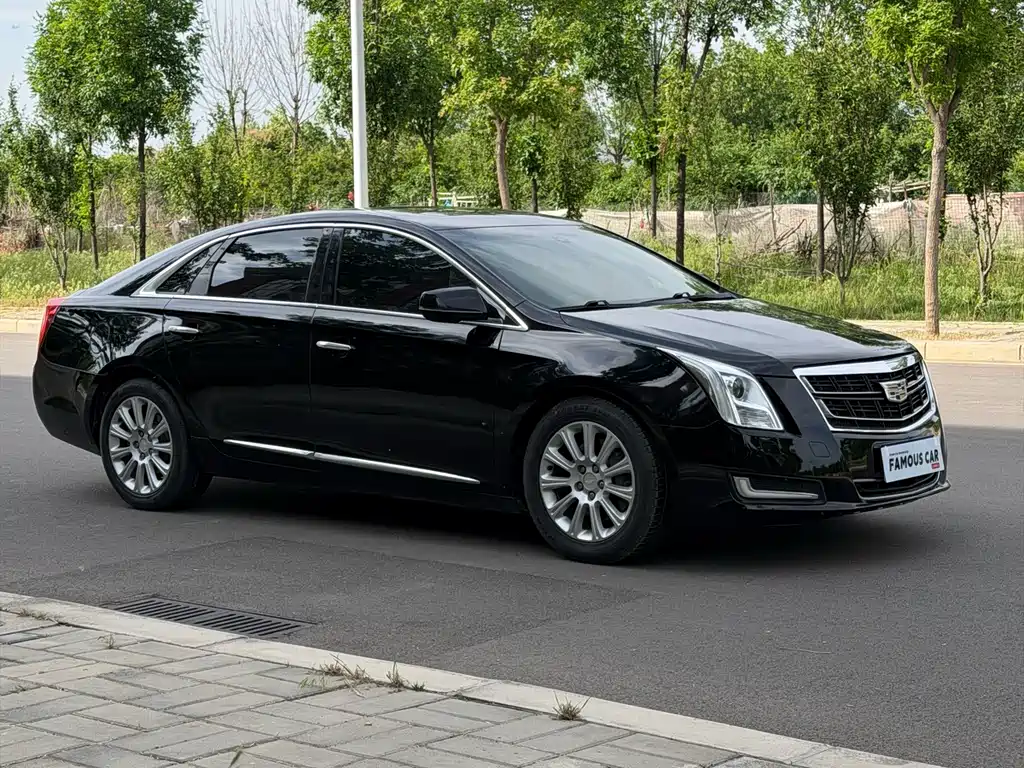 Cadillac XTS 2017 — фото 3