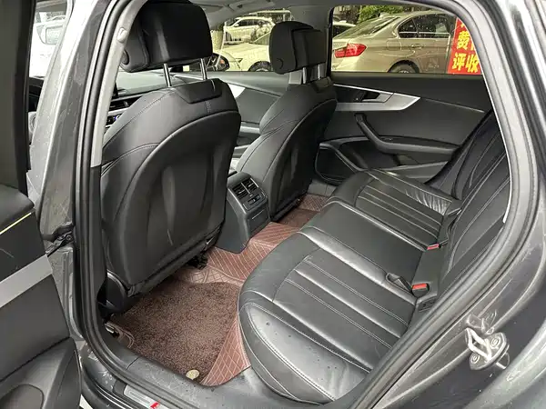 Audi A4L 2022