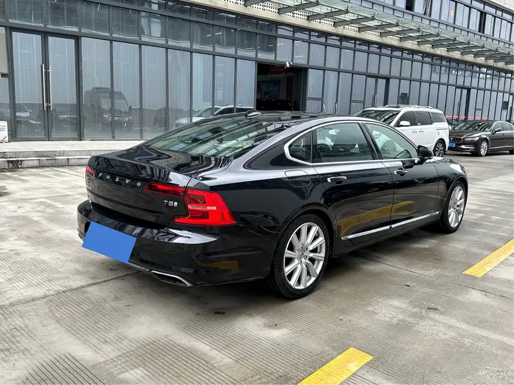 Volvo S90 2018 — фото 4
