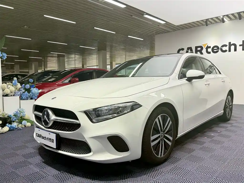 Mercedes-Benz A-Class 2021 — фото 1