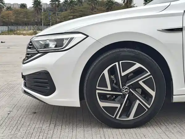 Volkswagen Sagitar 2023