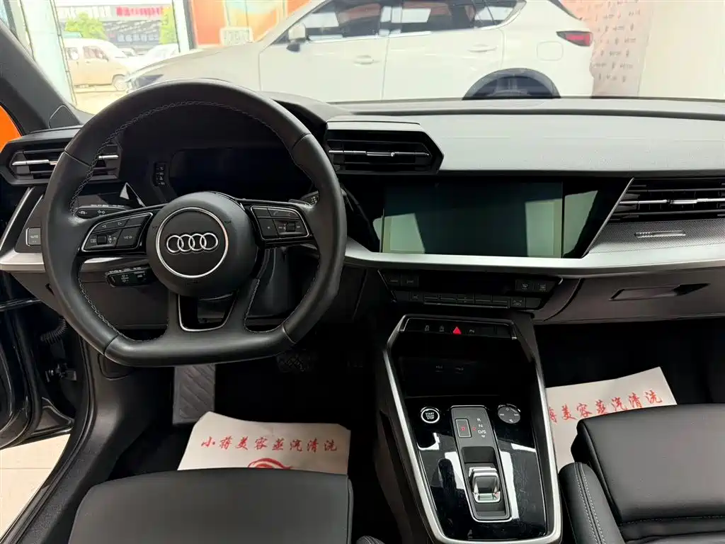 Audi A3 2023 — фото 17